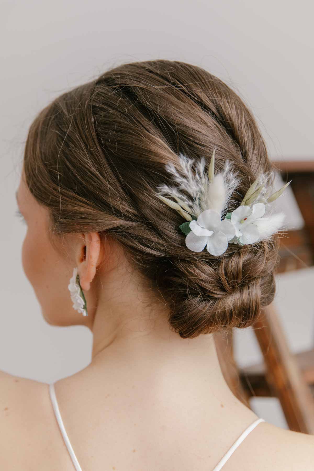 Handmade Flower Needle Teresa