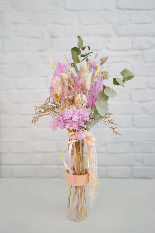 Everlasting Flowers in a Vase Valentina