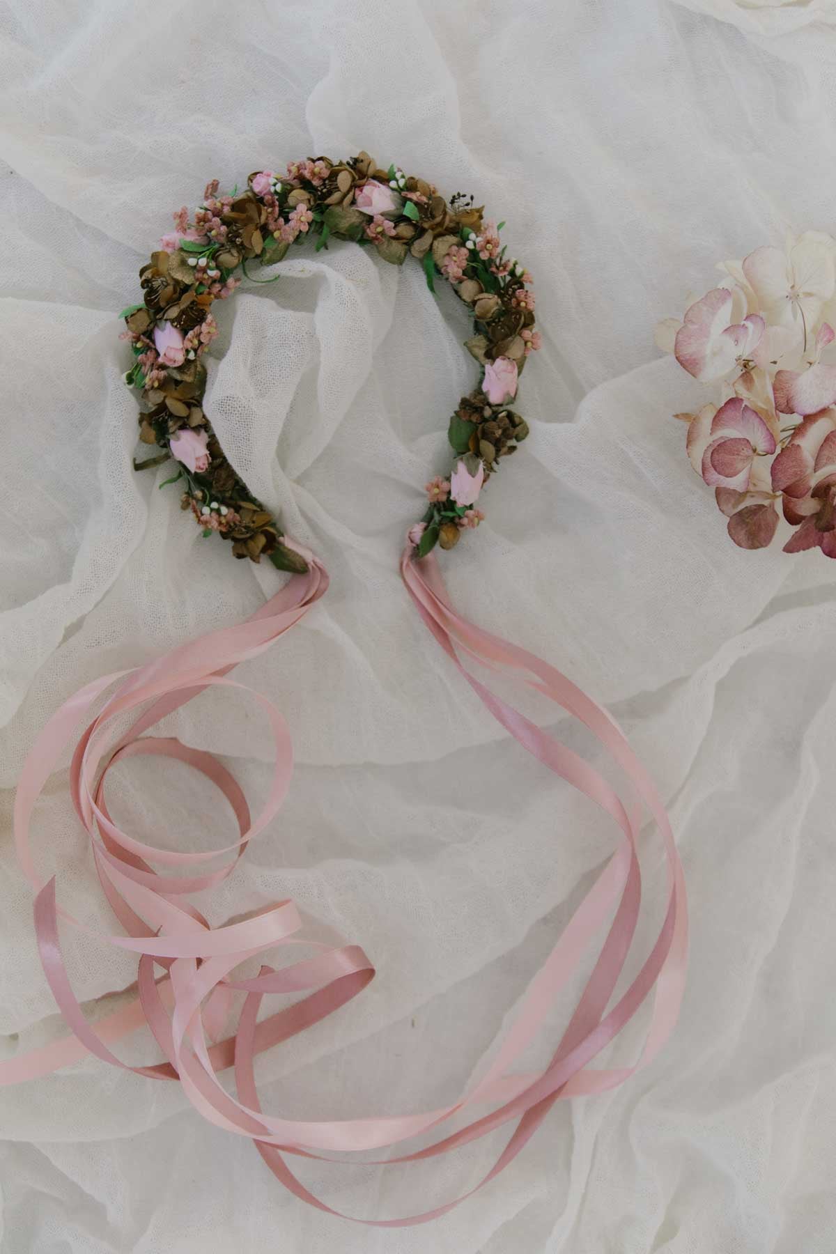 Ala Handmade Flowercrown