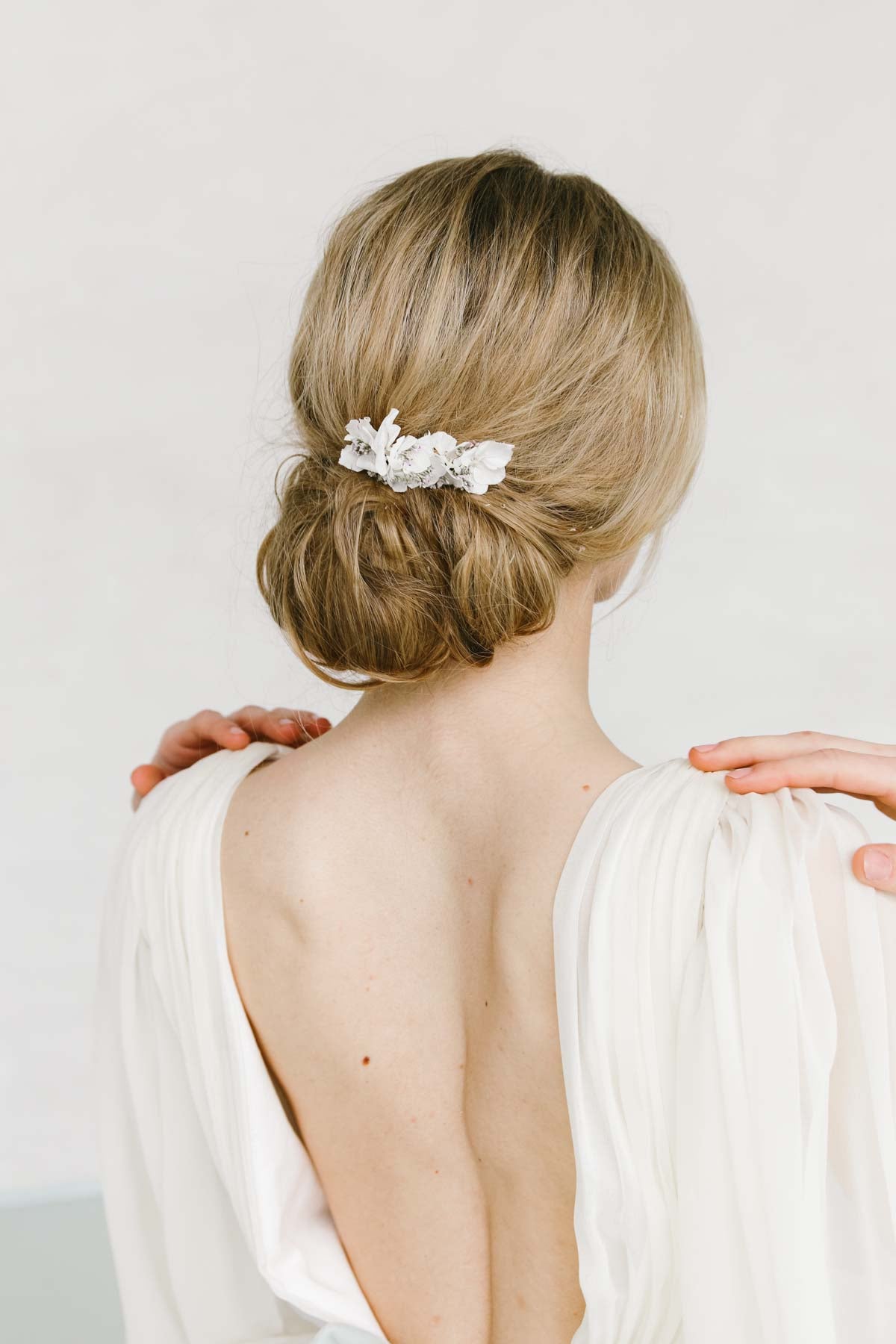 Avva Handmade Flower Hair Comb