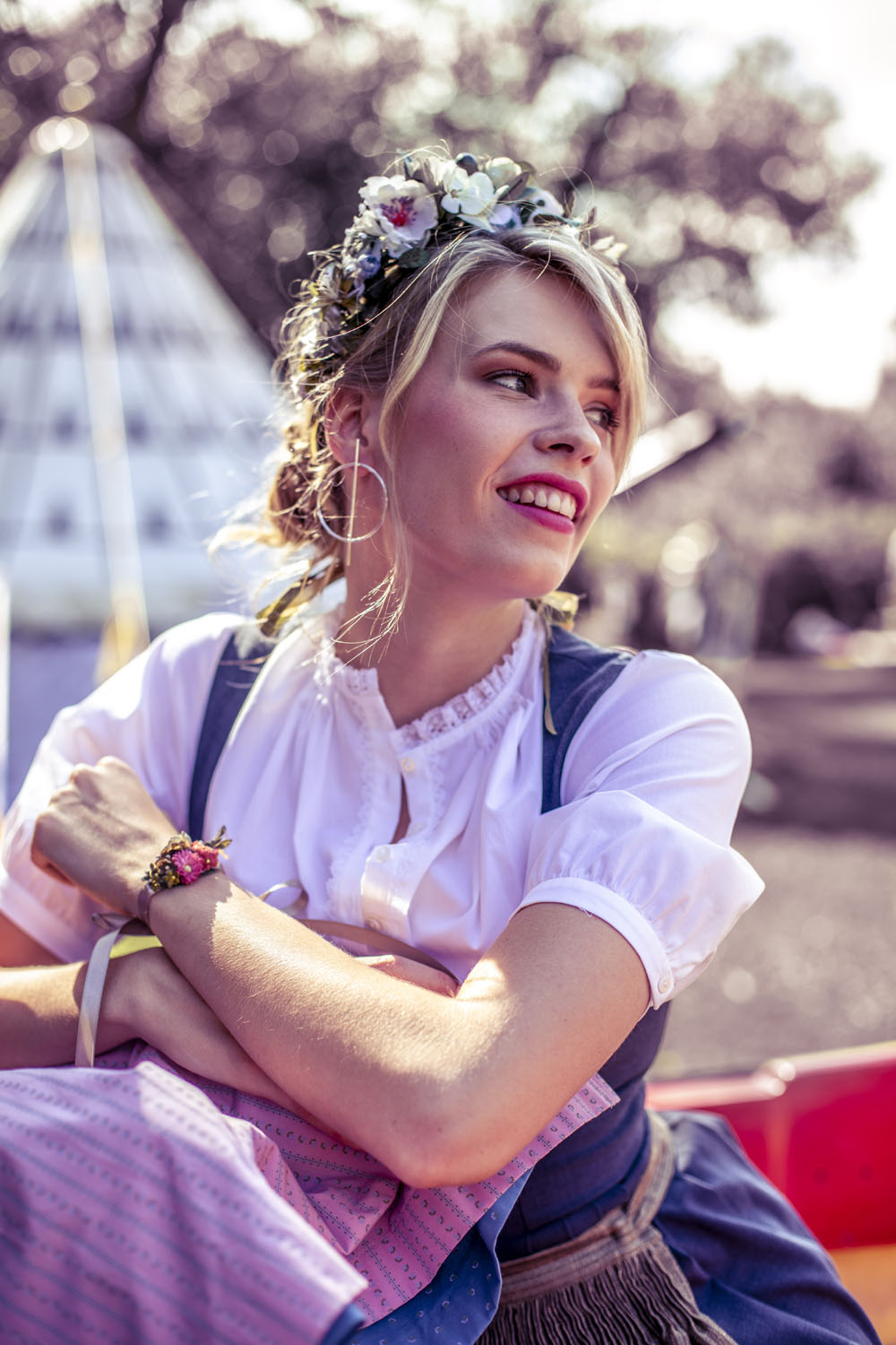 Evchen Handmade Queen Flowercrown Tracht