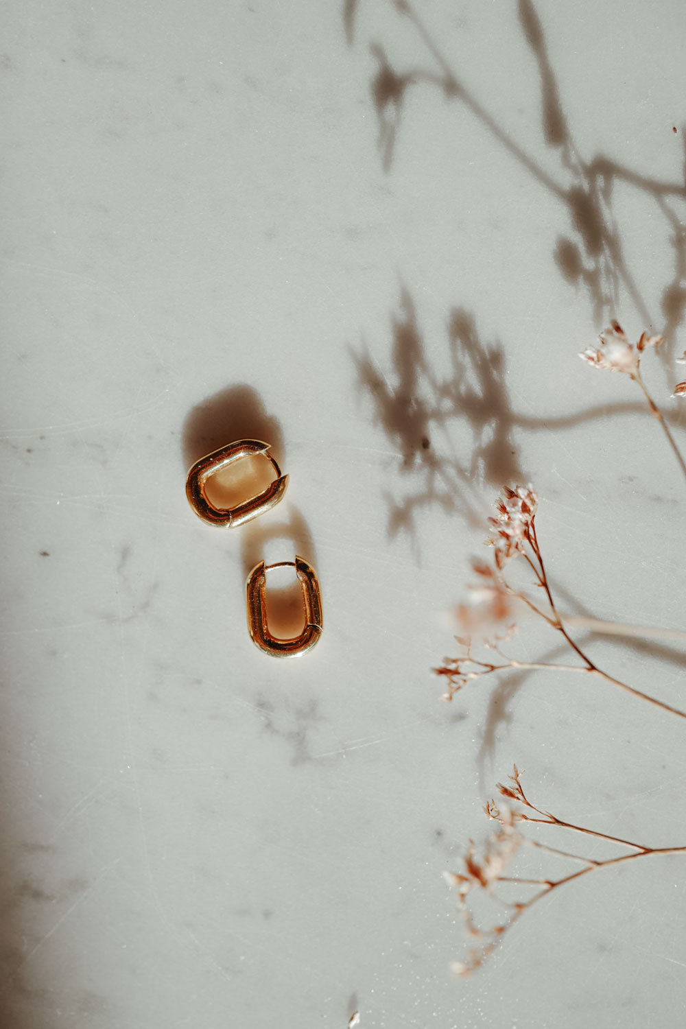 Tiny Chloe 18k Gold Earrings