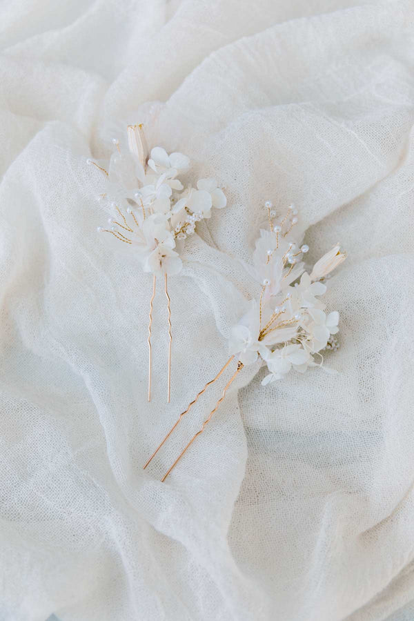 Handmade Queen Flower Needle Pearly
