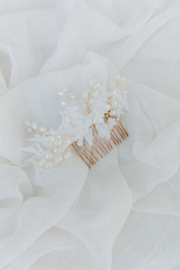 Handmade Flower Comb Pearly
