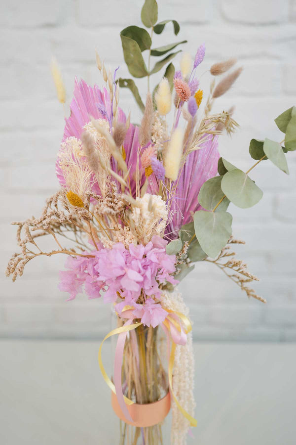 Everlasting Flowers in a Vase Valentina