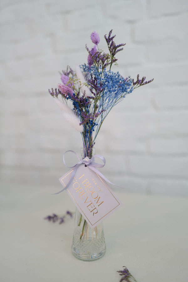 Everlasting Flowers in a Vase Faya