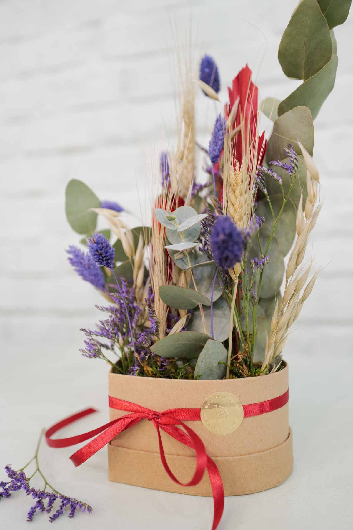Red Heart Dried Flower Box