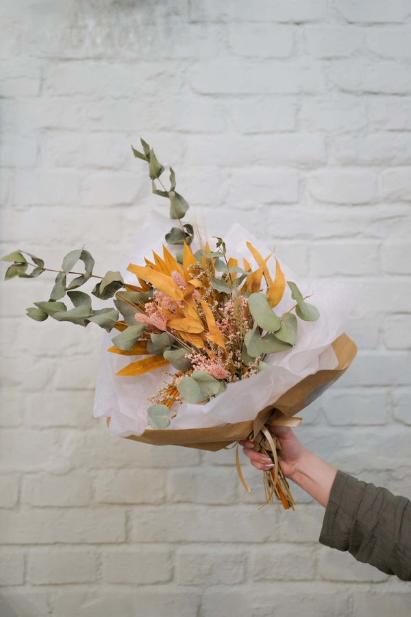 Sina Medium Dried Flower Bouquet