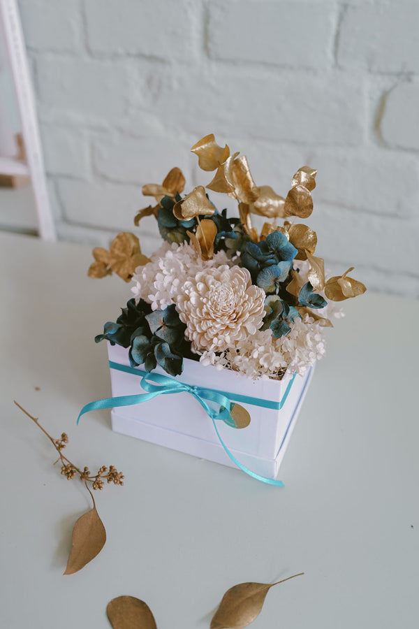 Linda Dried Flower Box