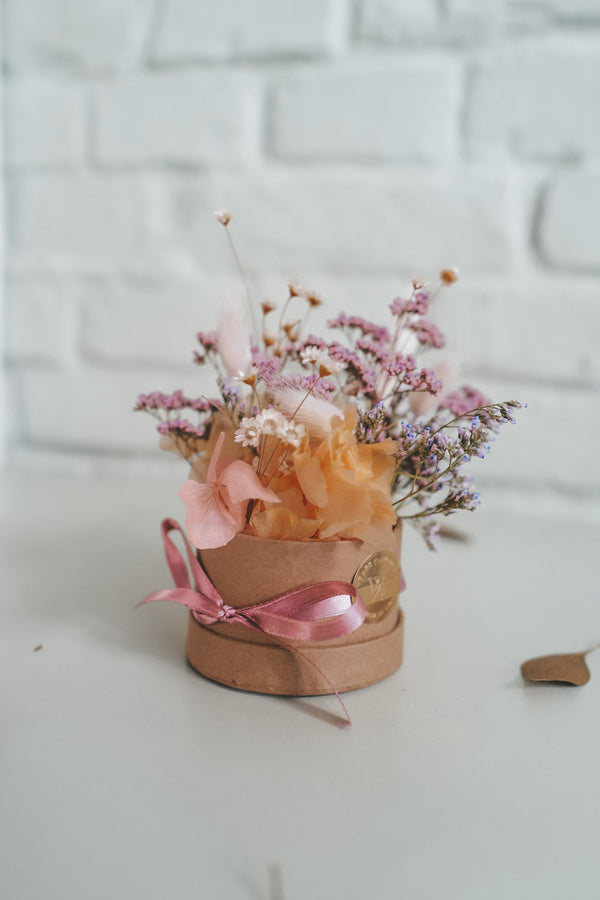 Peachy Moon Dried Flower Box