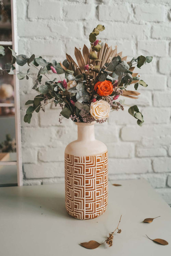 Lara Dried Flower Bouquet