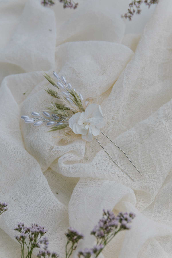Avva Handmade Flower Needle