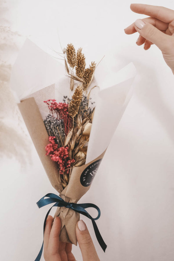 Golden Kika Dried Flower Bouquet