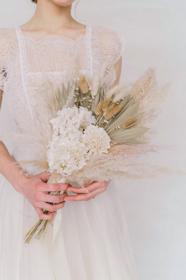 Avva Dried Flower Bouquet