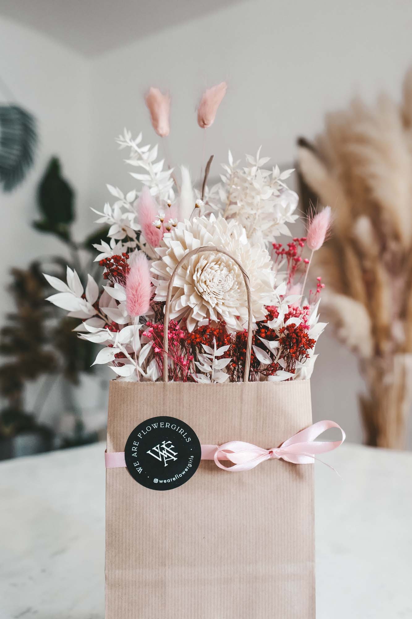 Everlasting Dried Flower Bag Pink Edition