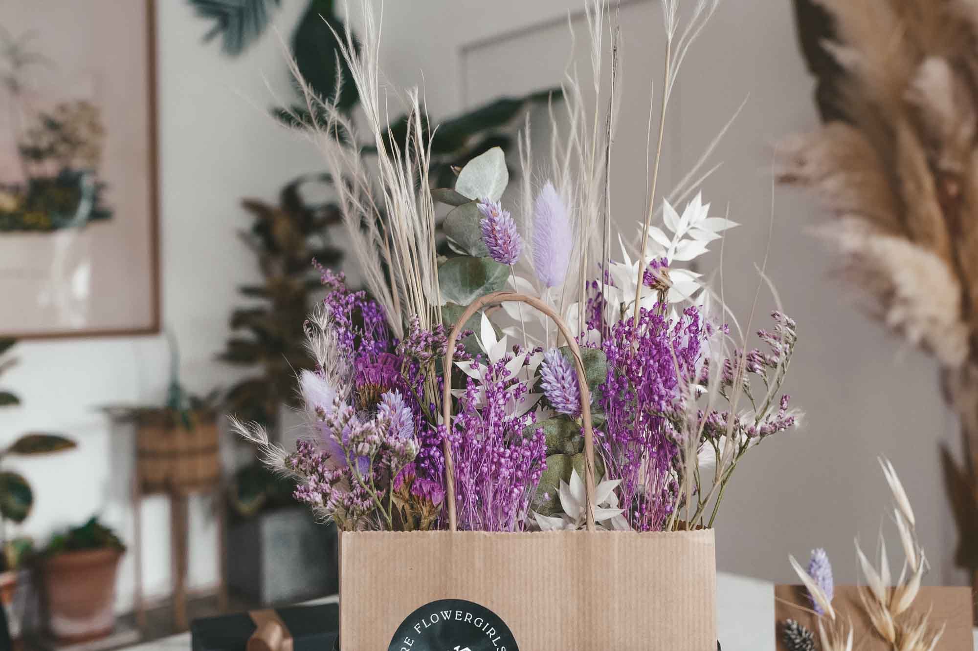 Everlasting Dried Flower Bag Violet Edition