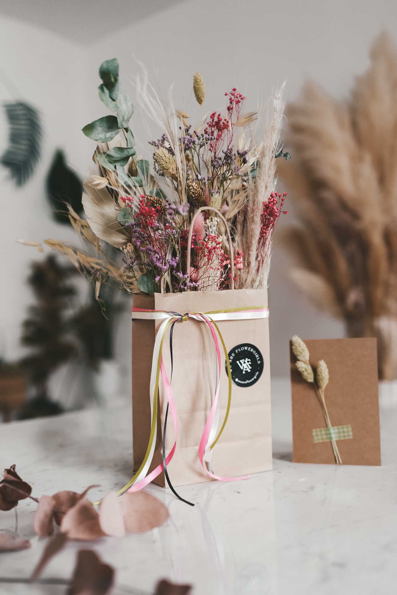 Everlasting Dried Flower Bag Berry Edition