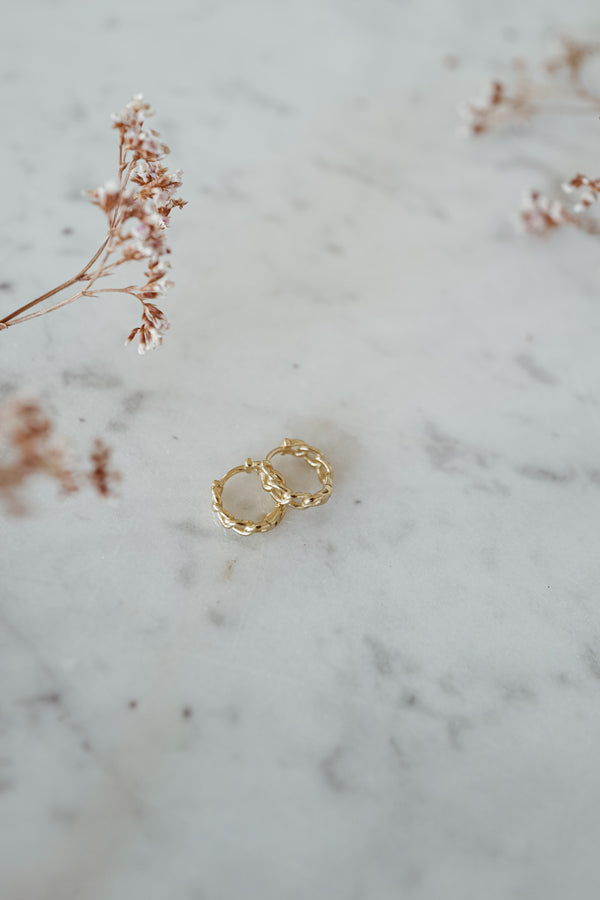 Little Chain 18k Gold Hoops