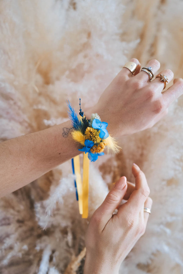 Handmade Dried Flowerband for Ukraine