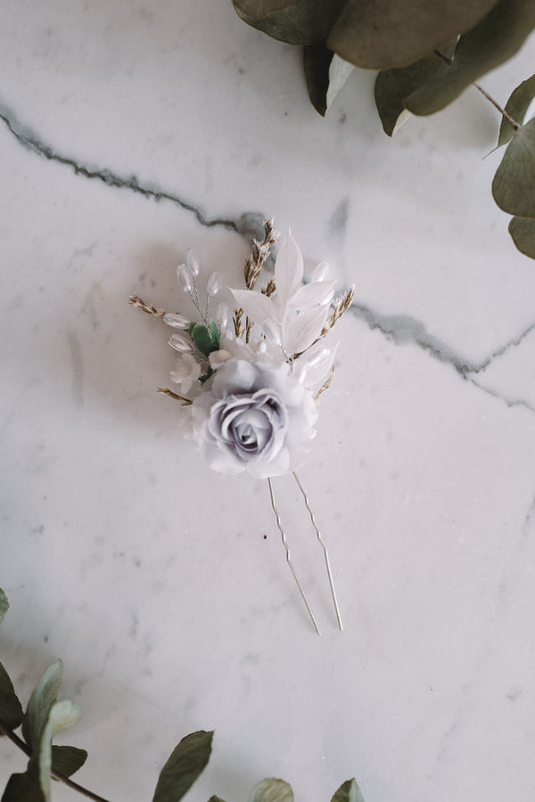 Laura Handmade Flower Needle