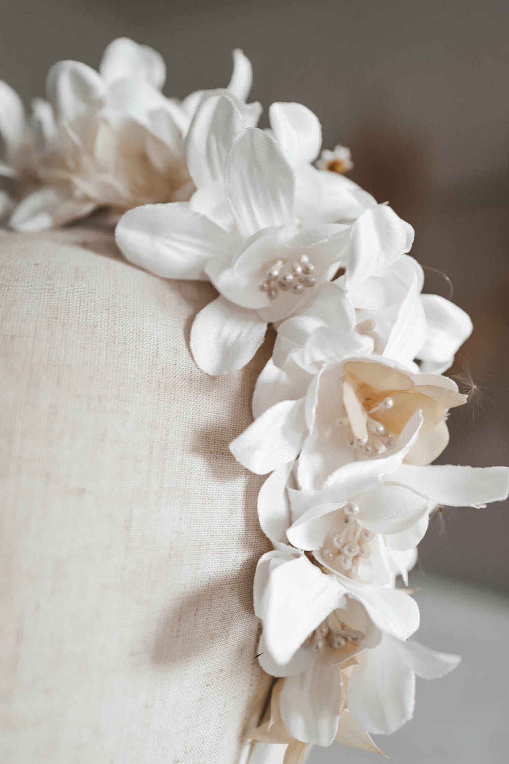 handmade White Flowers Headpiece