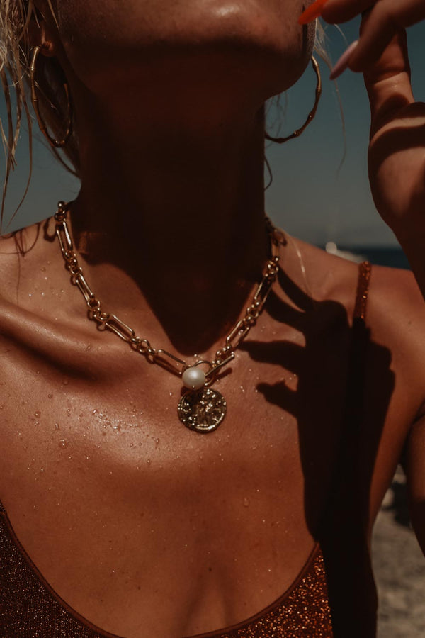 Amy 18k Gold Necklace