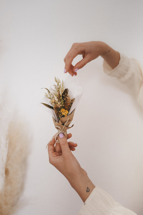 Vanilla Small Dried Flower Bouquet